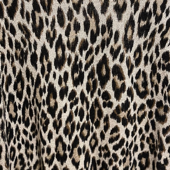 32. WOMENS CHICO’S 2P/LP DETAIL SWEATER - Picture 6 of 7